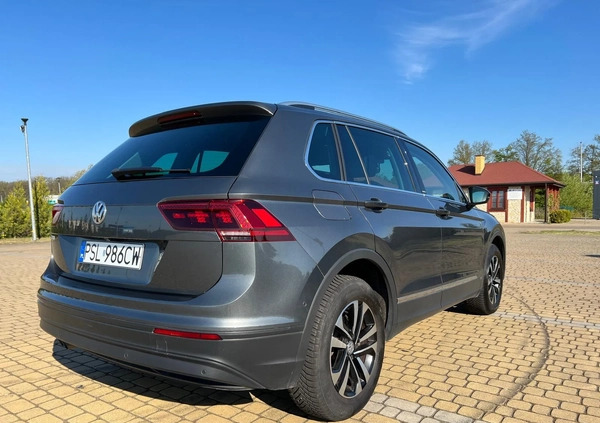 Volkswagen Tiguan cena 94700 przebieg: 102300, rok produkcji 2020 z Uniejów małe 232